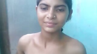 ठूलो स्तन भएको MILF कडा डिक हुन्छ